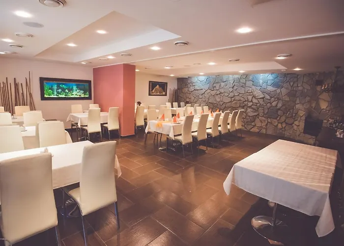 Ekoma Apartahotel